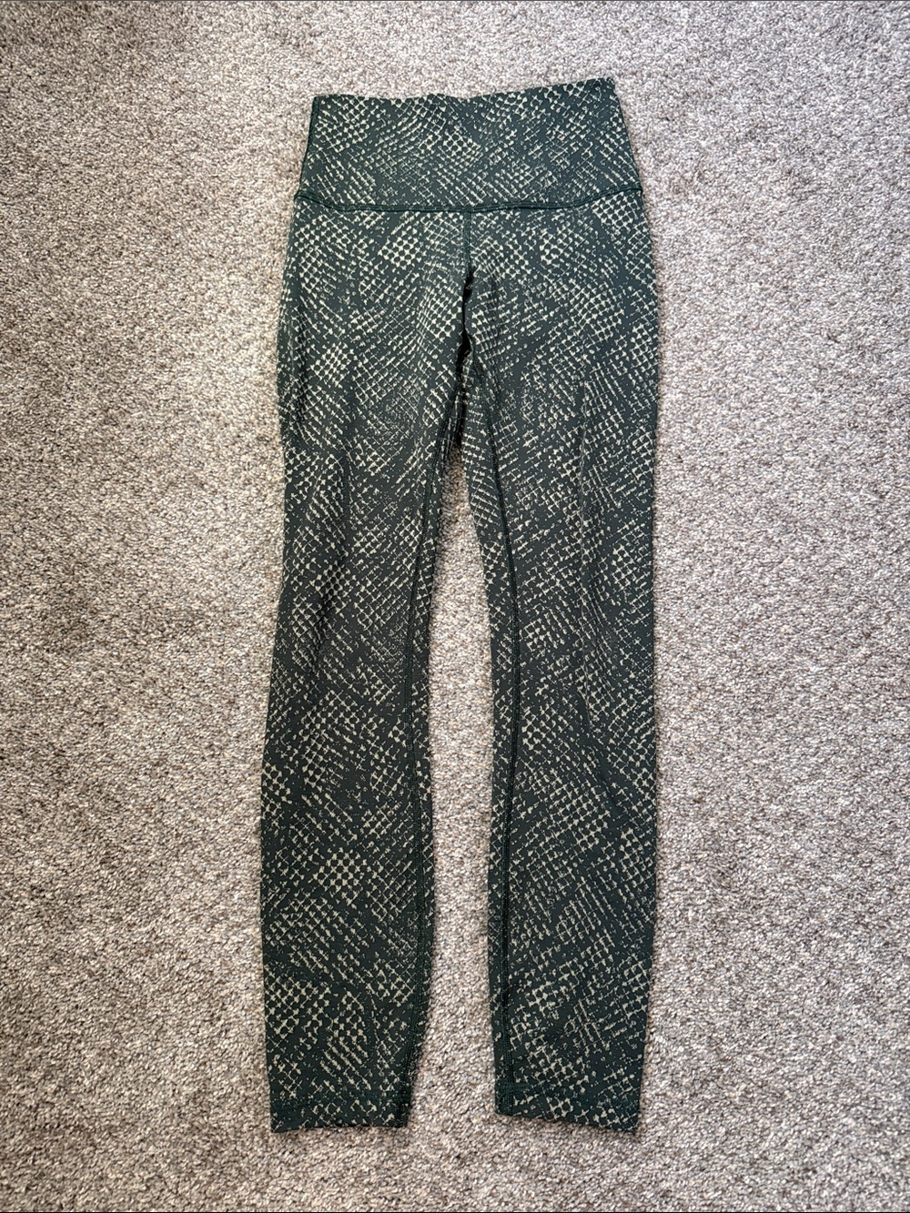 lululemon athletica 25” Wunder Under Green python Patterned Leggings